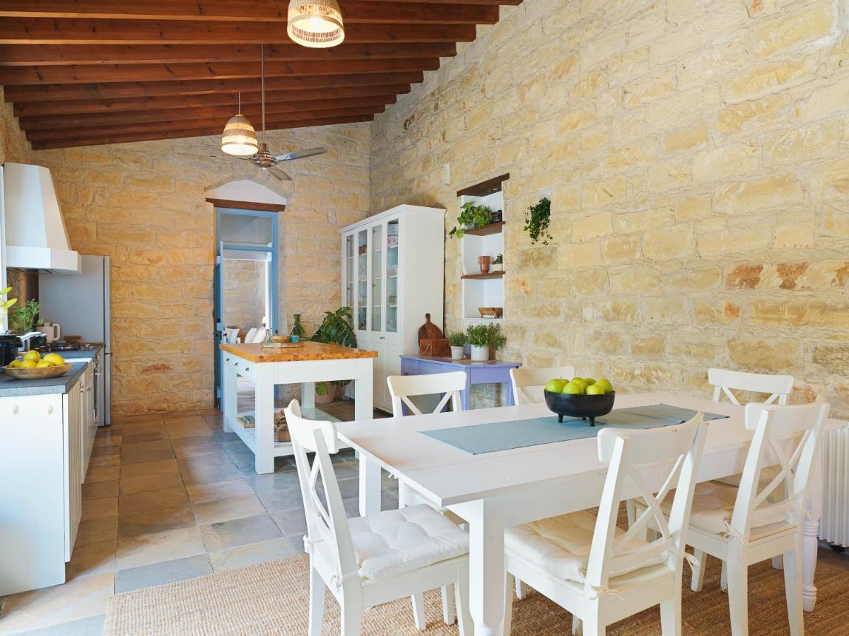 Villa Avgoustis Pachna Esterno foto