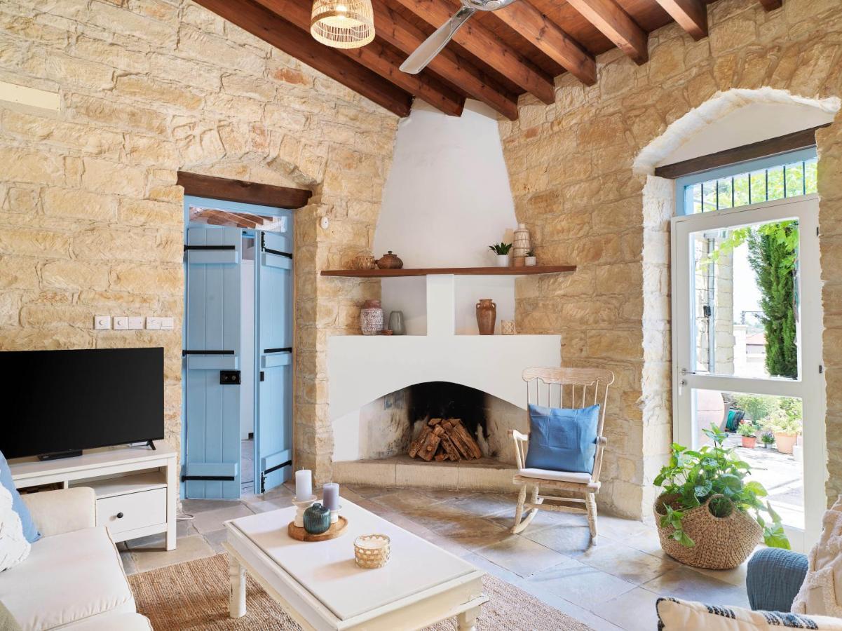 Villa Avgoustis Pachna Esterno foto