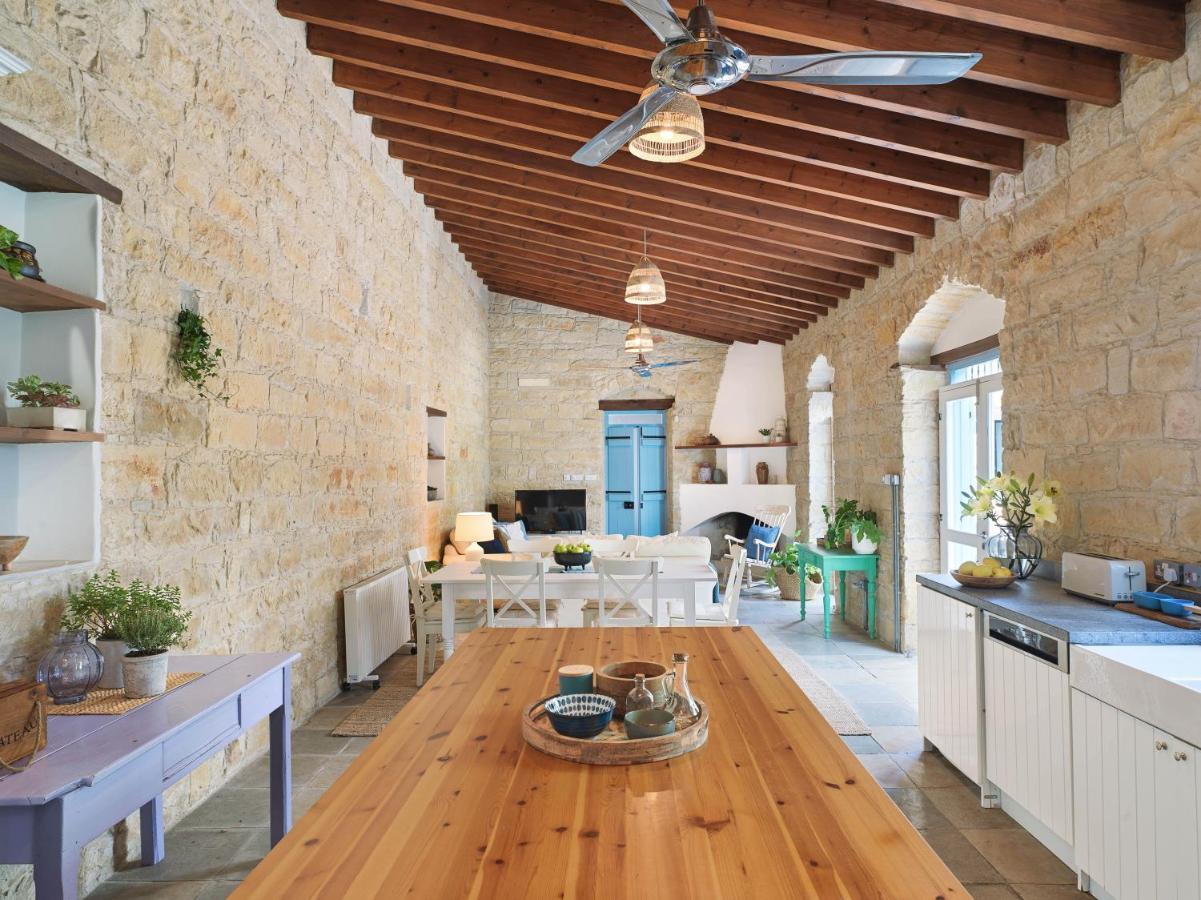 Villa Avgoustis Pachna Esterno foto